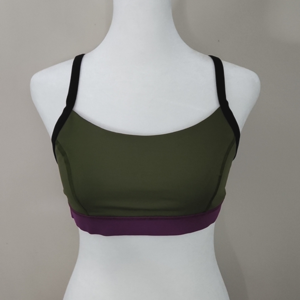 Nwot Lululemon Rise And Run Sports Bra